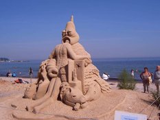 Sandskulptur på Hesnæs Strand af Peter Bennicke 2008